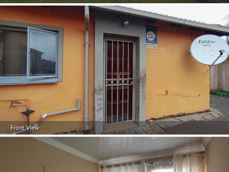 Charming Home - Photo 6