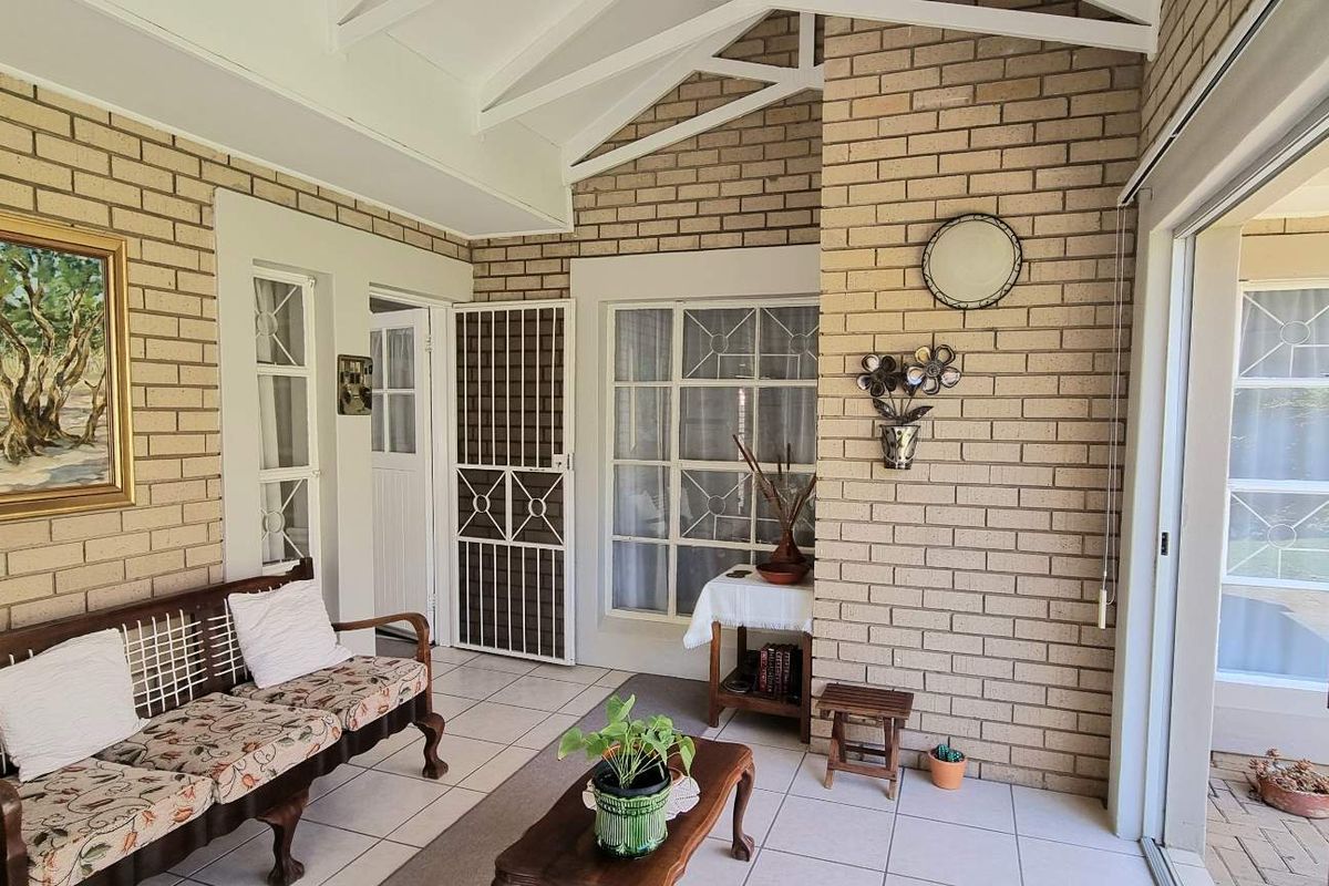 A HIDDEN GEM - Photo 3