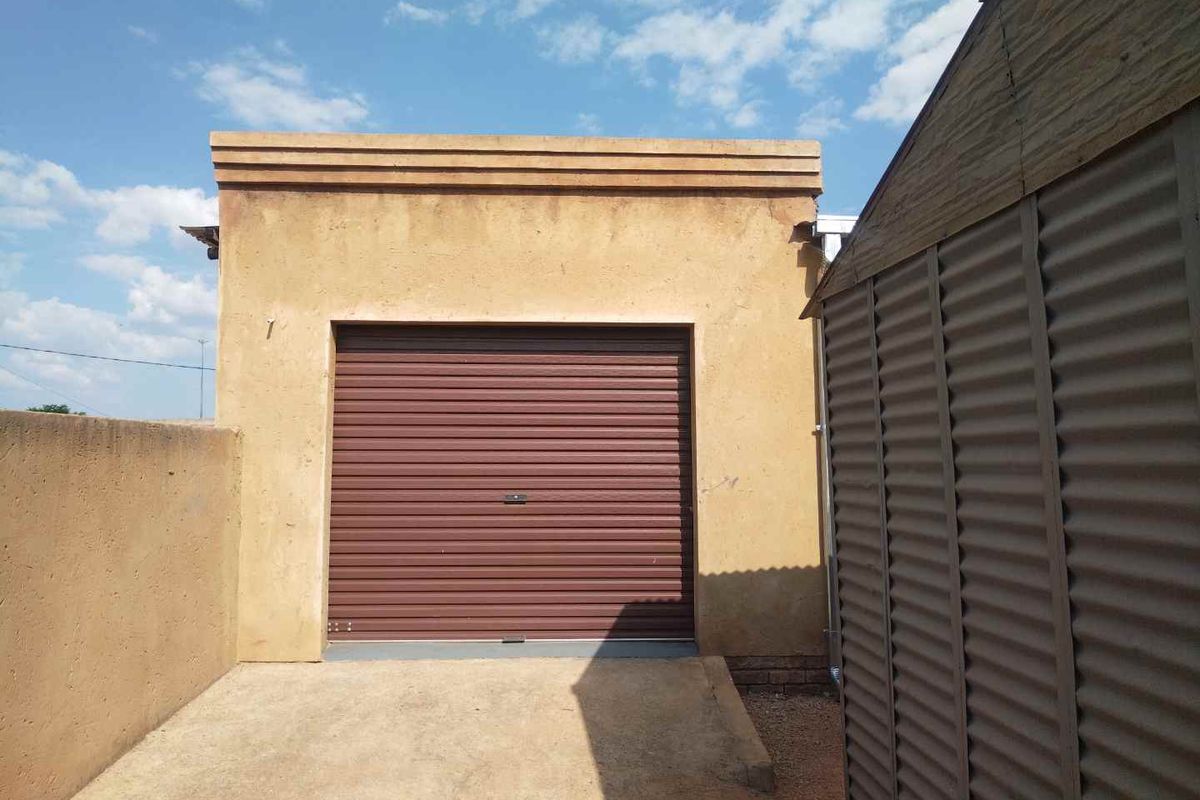 Ready to move in house for sale in Winterveldt - Photo 5