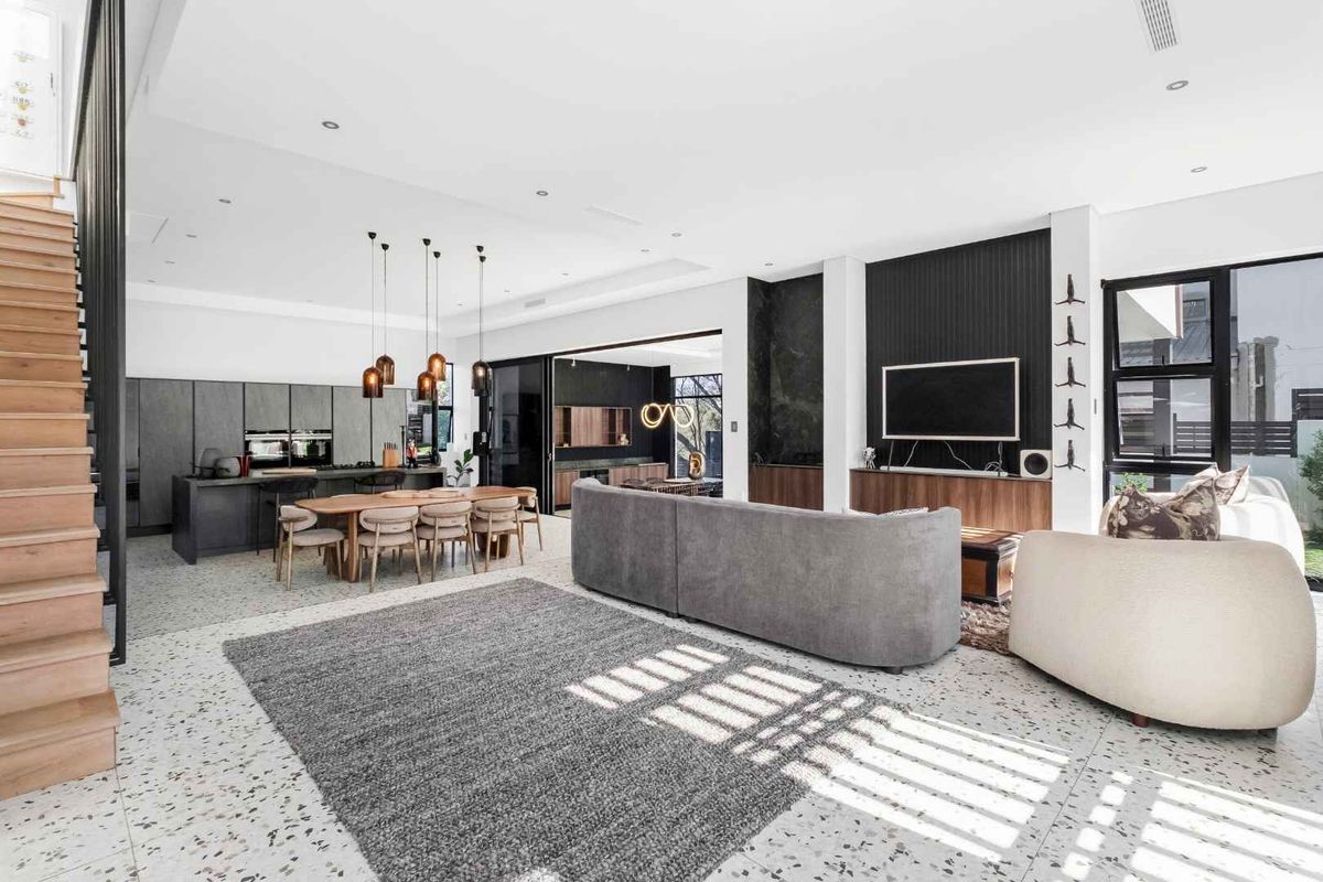 4 Bedroom House for Sale in Helderfontein Estate - Photo 2