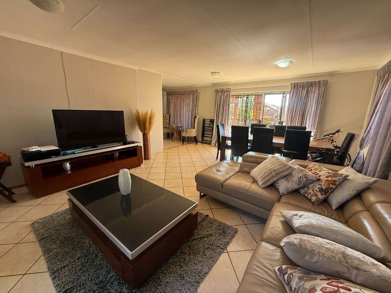 🎉 SERIOUS SPACE, SERIOUS STYLE – AVAILABLE 1st JULY! 🎉 - Photo 7
