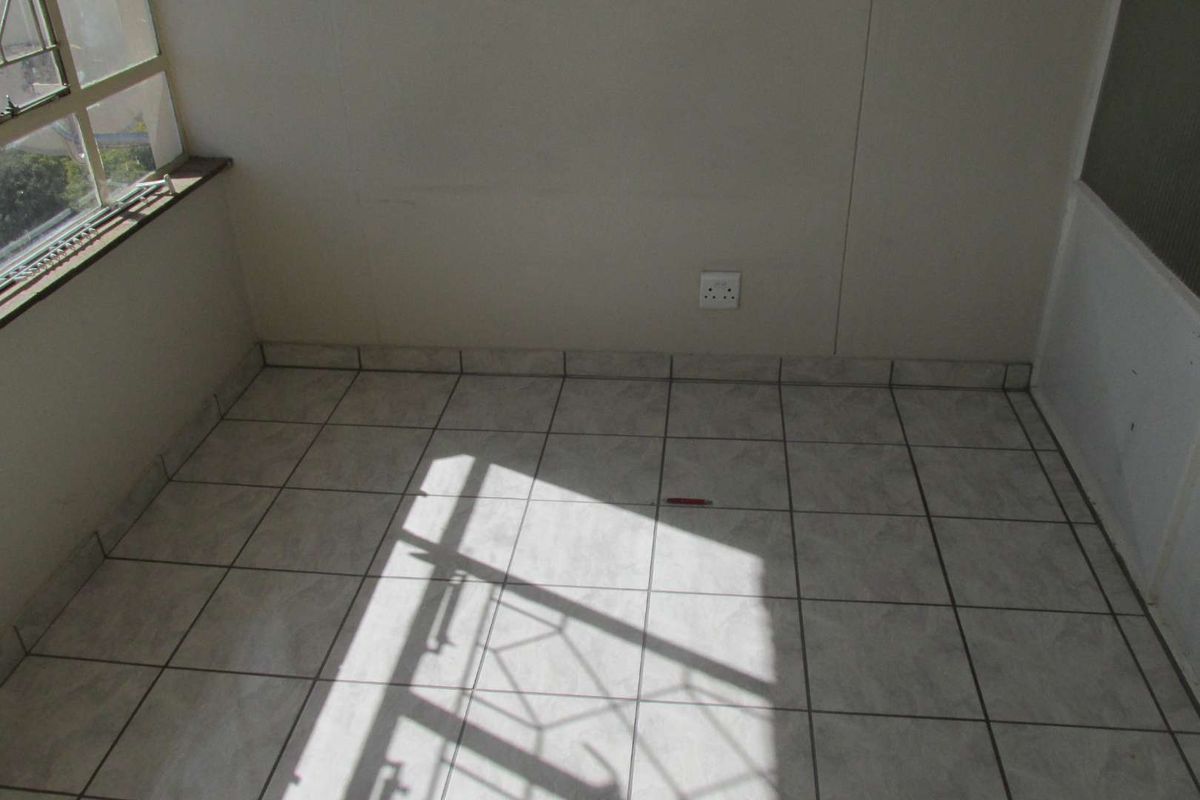 A BACHELOR FLAT TO RENT IN PRETORIA CENTRAL - Photo 5