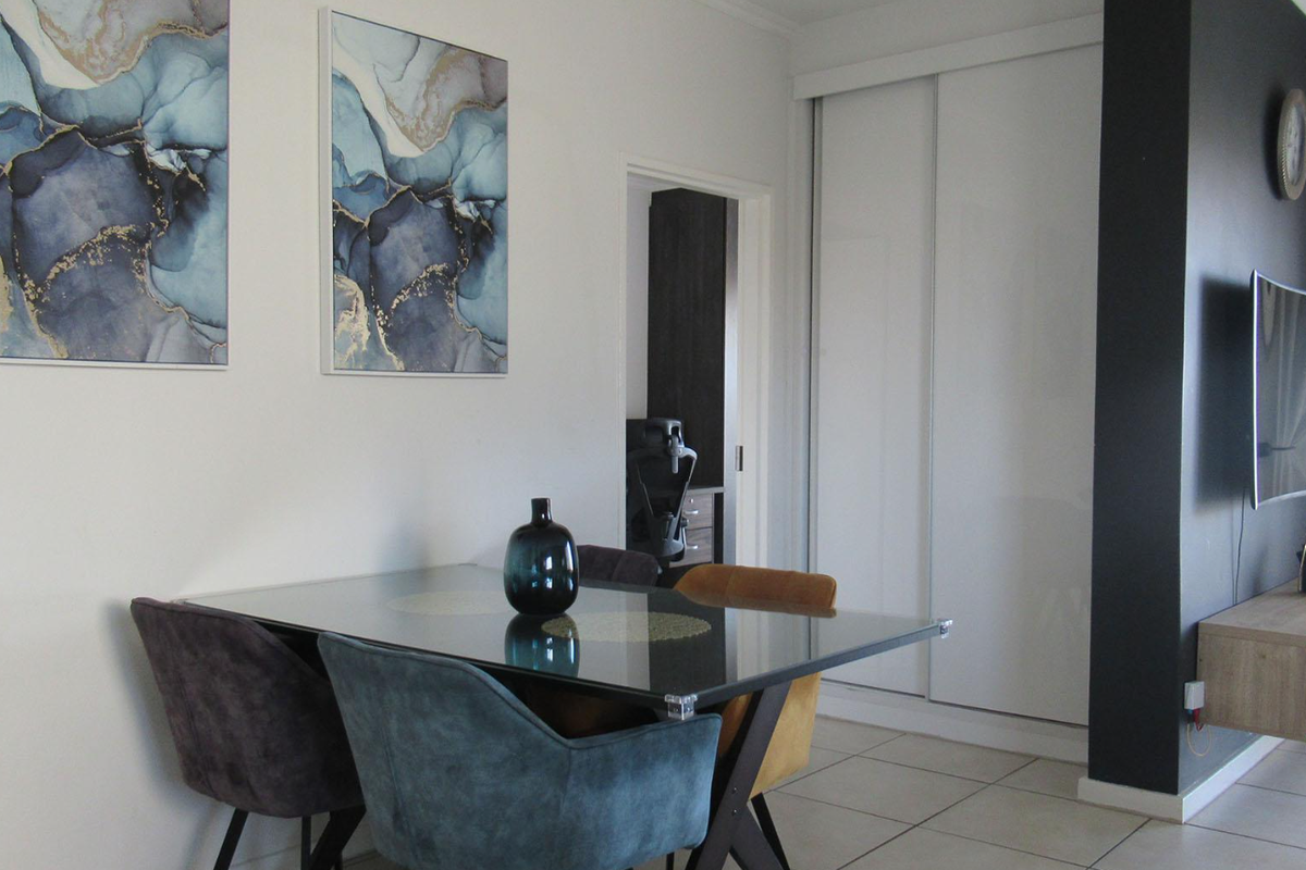 Beautiful Modern 2-bedroom apartment up for grabs - Photo 5