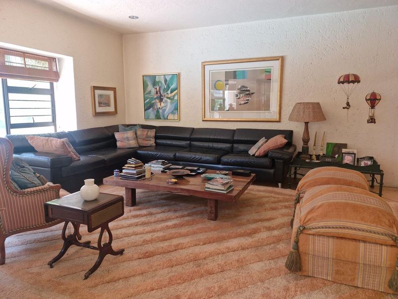 3 Bedroom simplex Cluster in small intimate complex on prestigious west road south - Photo 4