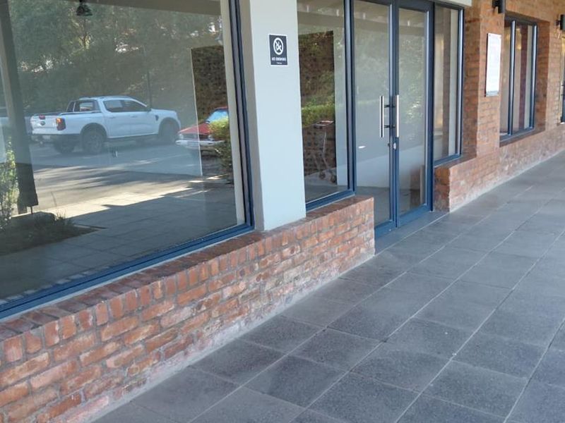SPACE TO LET AT ST JOHNS VILLAGE LIFESTYLE CENTRE - Photo 4