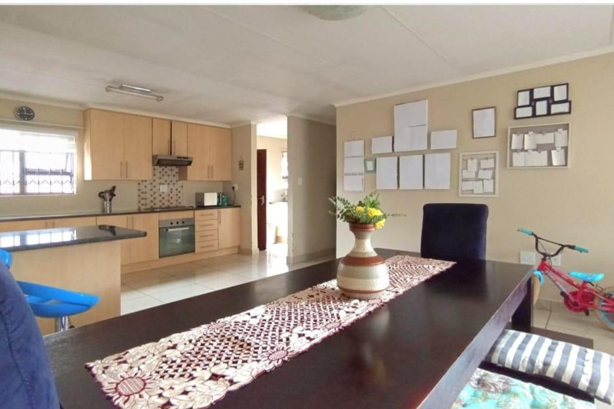 Comfortable Living - Photo 2