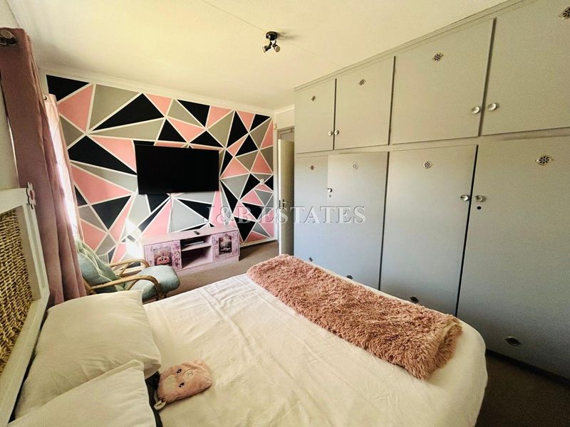 3-Bedroom Home With Flatlet On Large Erf - Photo 9