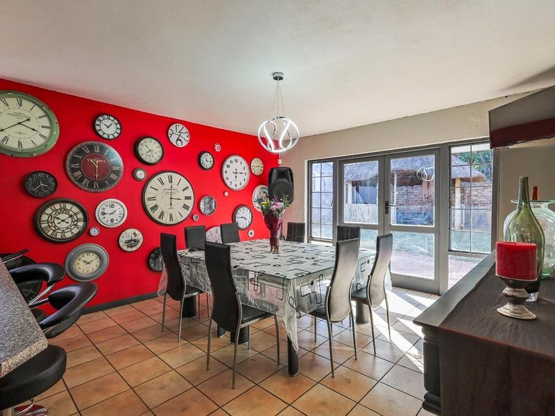 4 Bedroom For Sale , - Photo 6