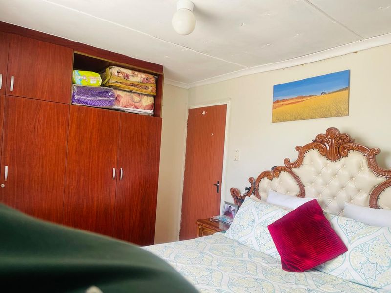 2 Bedroom House for Sale - Photo 9