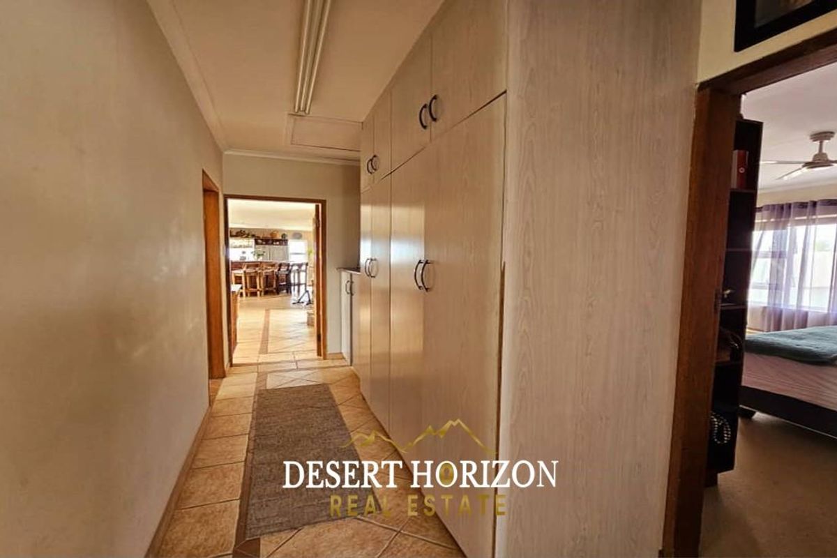 Erongo ,Hentiers Bay | Coastal Home for sale - Photo 4