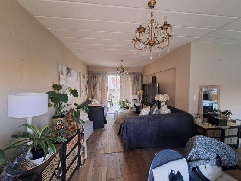 STUNNING Apartment For Sale! - Photo 8