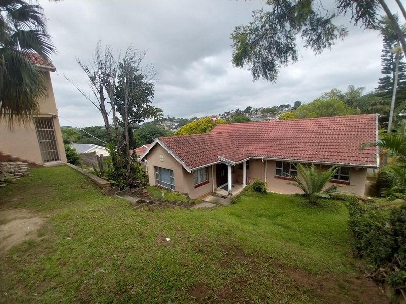 4 Bedroom Home - Photo 4