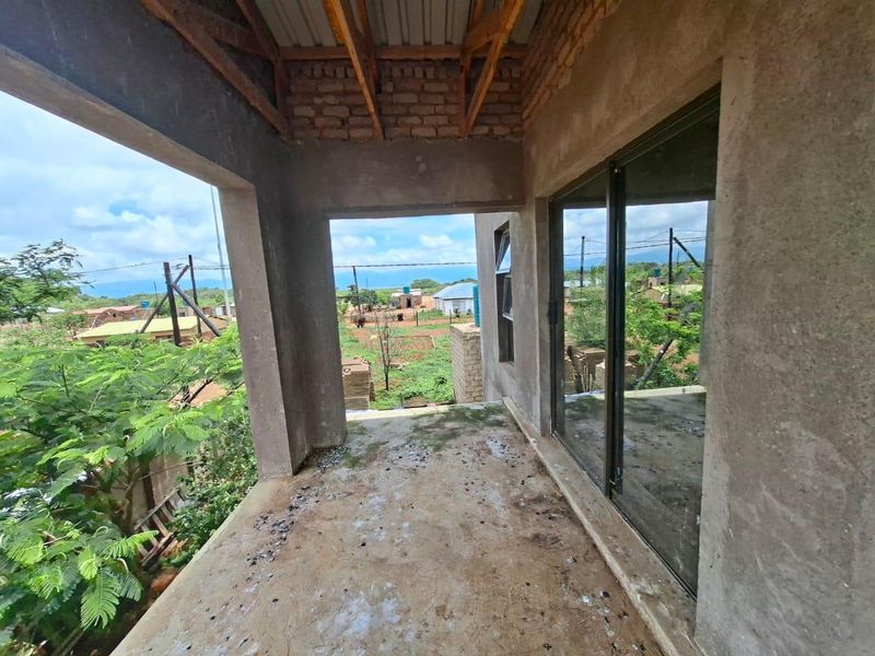 FOR SALE: Double-Storey Home in Madombidzha Zone 1, Sinthumule - Photo 9