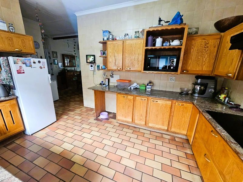 Spacious Family Home in Prime Rietondale - Photo 10