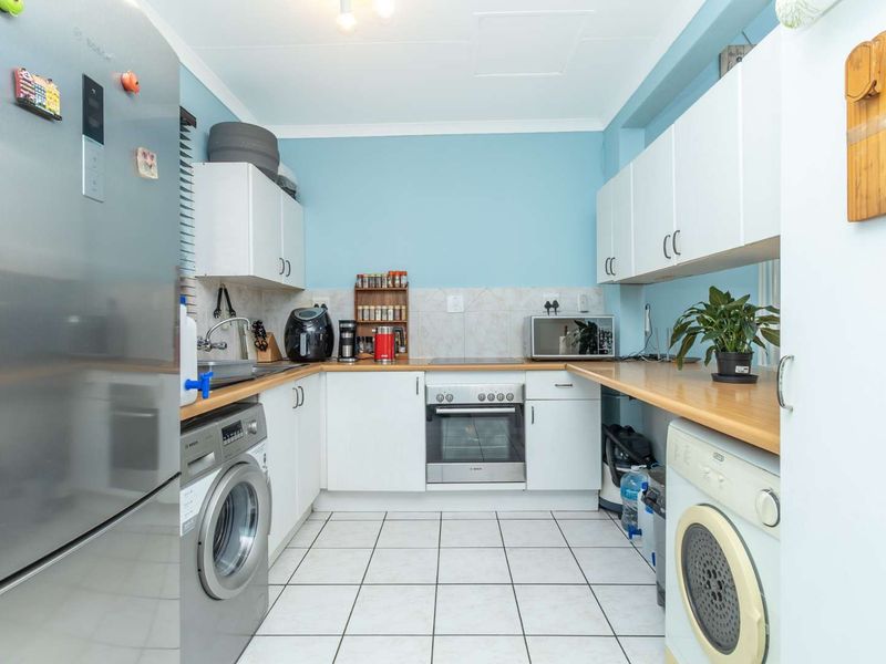 Dream Home Awaits - Photo 6