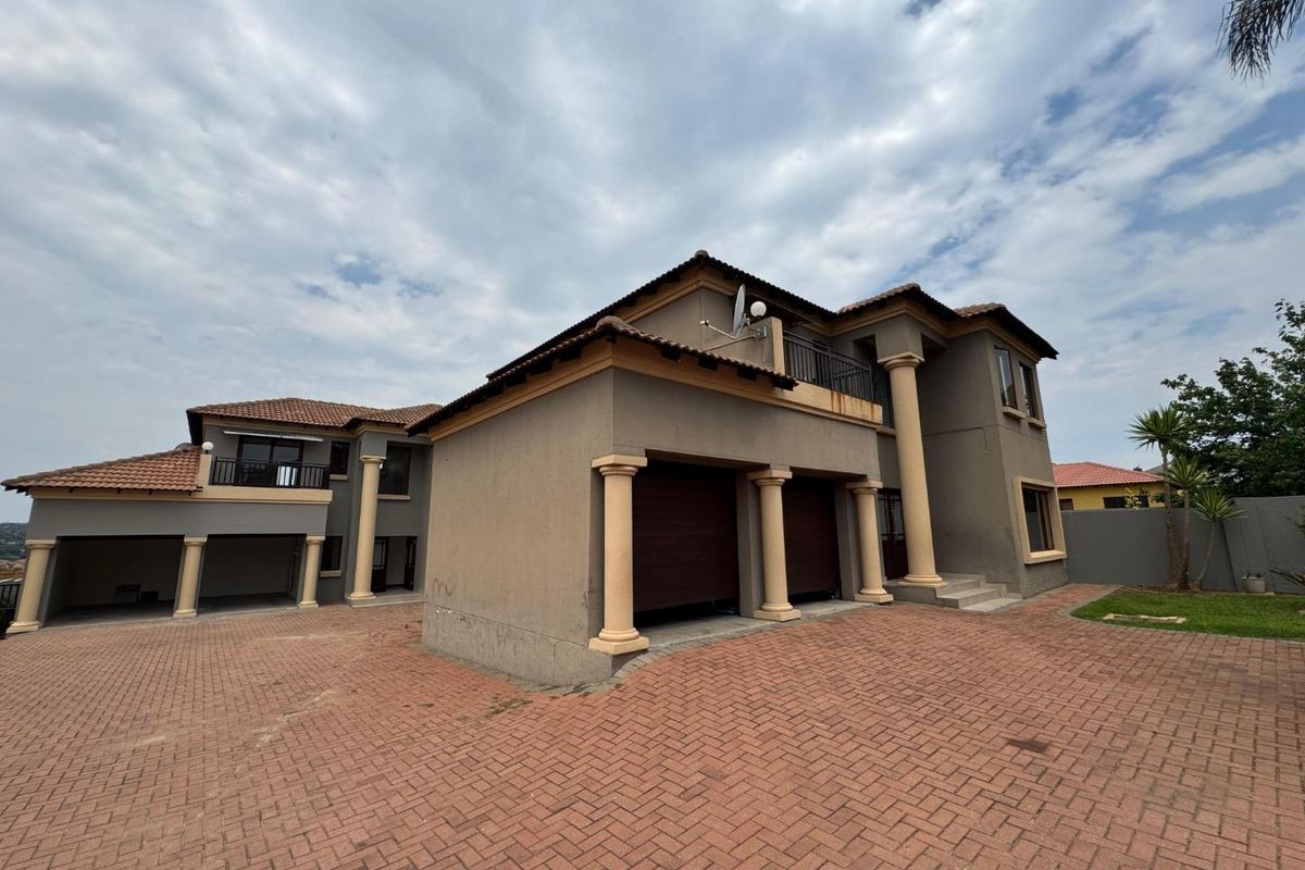 3 Bedroom Houses For Sale in Thatchfield, Centurion - Photo 2