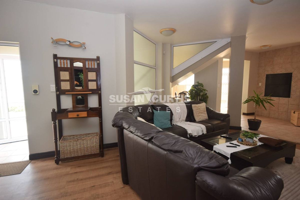 READY TO MOVE IN!! - Photo 2