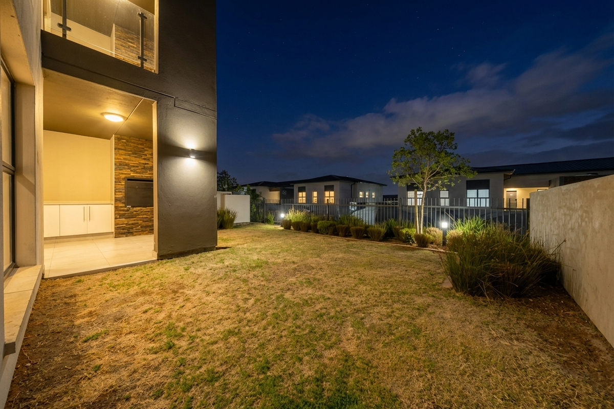 Step Out, Not Up | Ground-Floor Living in Haymarket - Photo 2