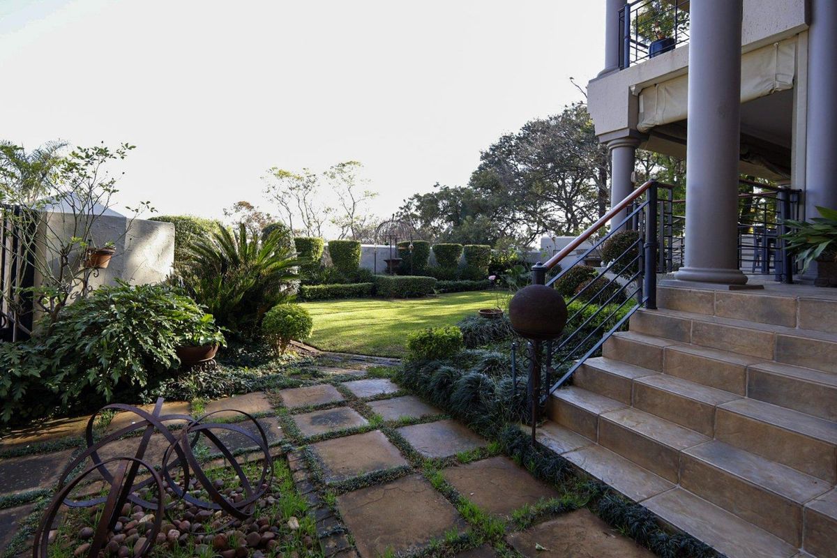 Exclusive Luxury Living in the Prestigious Centurion Golf Estate - Photo 4