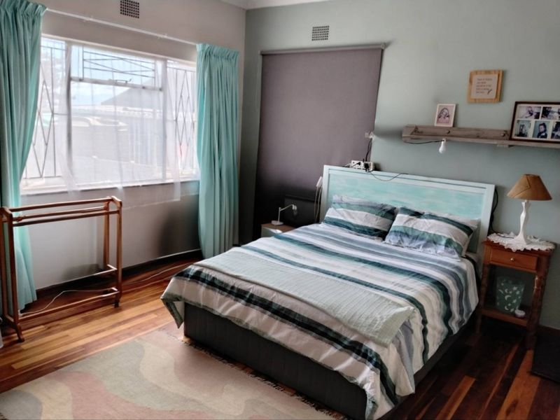 Large family home with Flatlet included - Photo 8
