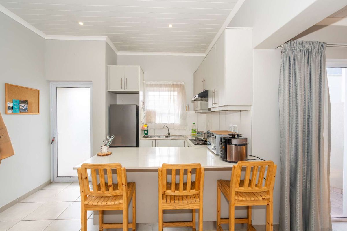 2 Bedroom Townhouse in Laguna Sands, Langebaan - Photo 5