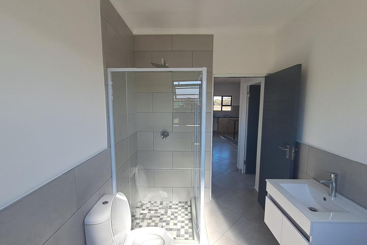 Modern Enclosed Estate Parkdene - Photo 5