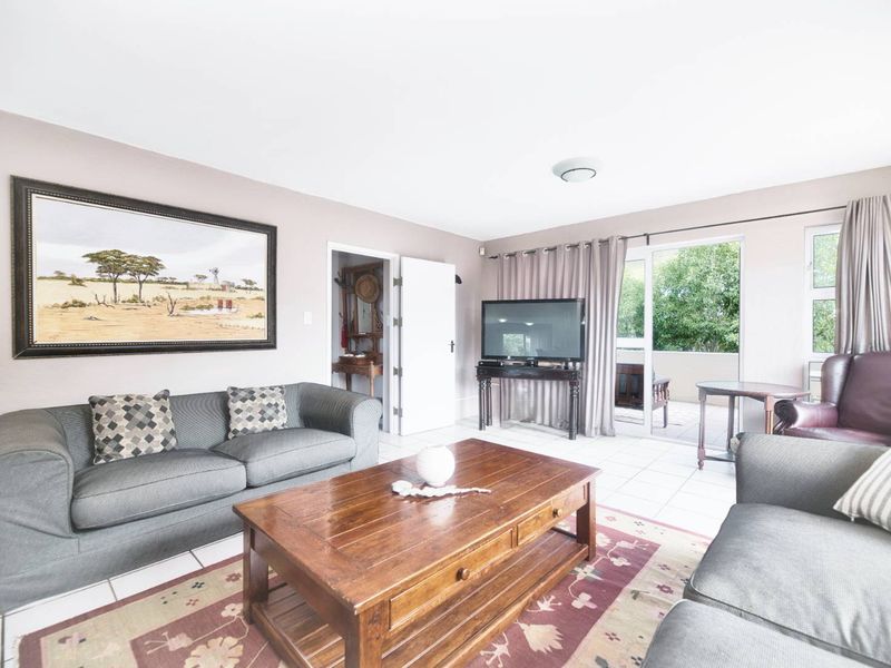 LARGE RESIDENTIAL HOME FOR SALE - Photo 9