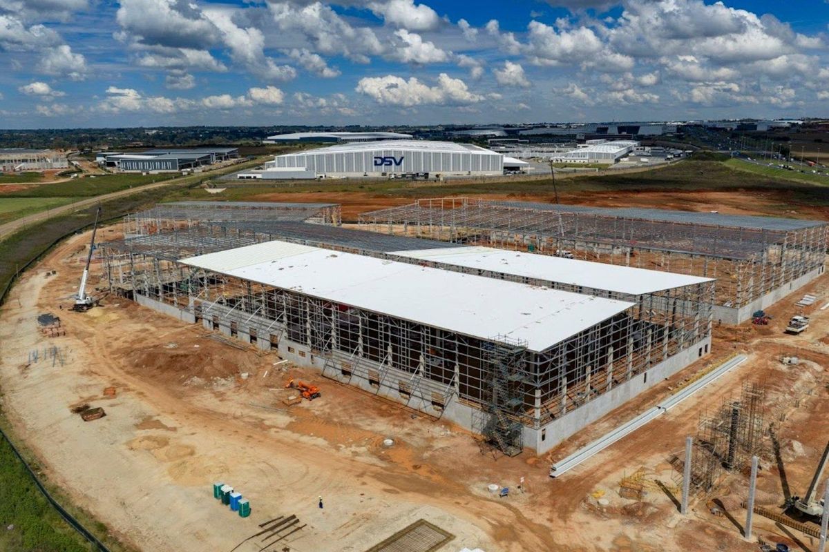 New Logistics Warehouse To Let in Glen Marais | 10,737m2 - Photo 3