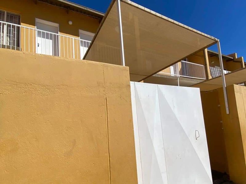 2-BEDROOM DUPLEX TOWNHOUSE FOR SALE IN KHOMASDAL - Photo 2