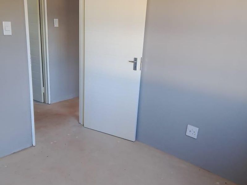 TWO BEDROOM HOUSE FOR SALE IN DAWN PARK EXT 49 - Photo 2