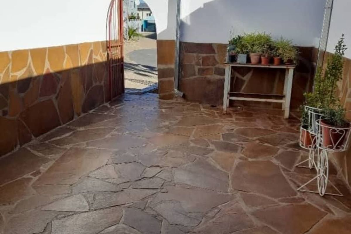 Property for Sale - Photo 3