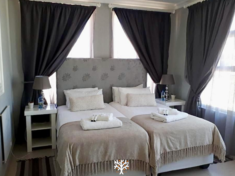 Family Home For Sale | Omeya Golf Estate | N$3 460 000 - Photo 4