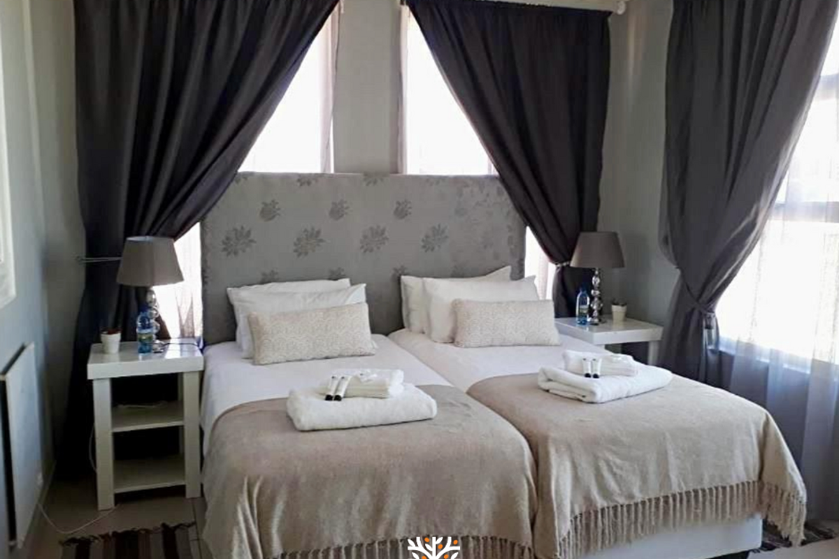 Family Home For Sale | Omeya Golf Estate | N$3 460 000 - Photo 4