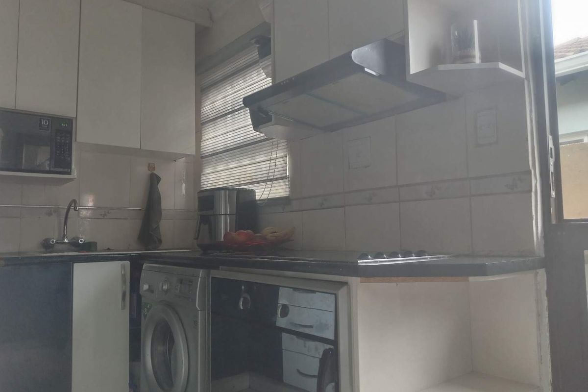 THREE BEDROOM HOUSE TO RENT IN WINDMILL PARK EXT 12 - Photo 3