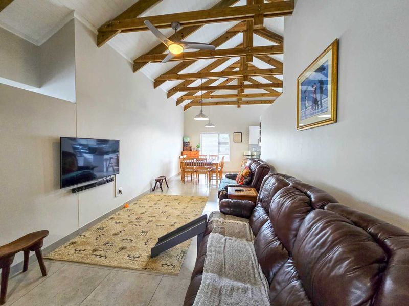 The perfect lock-up-and-go property for sale in Stilbaai-Wes. - Photo 7