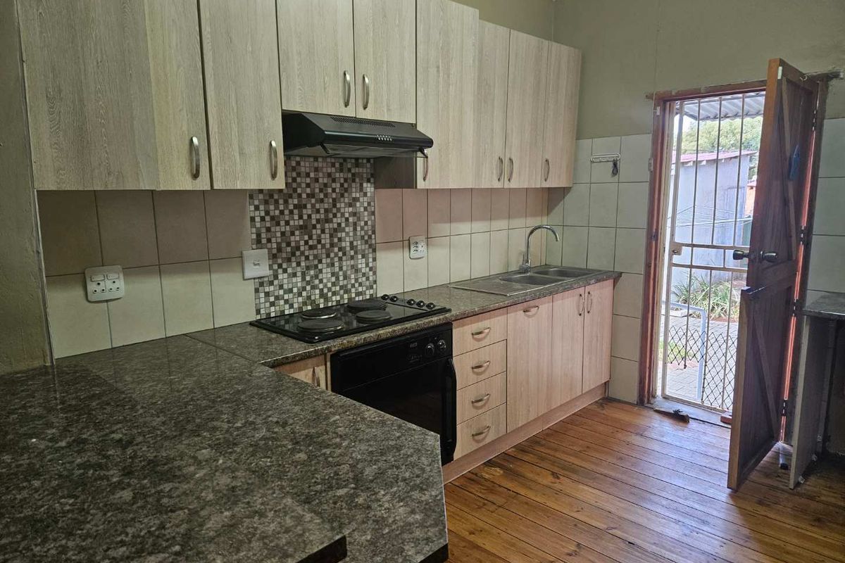 Ready to move in! - Photo 5