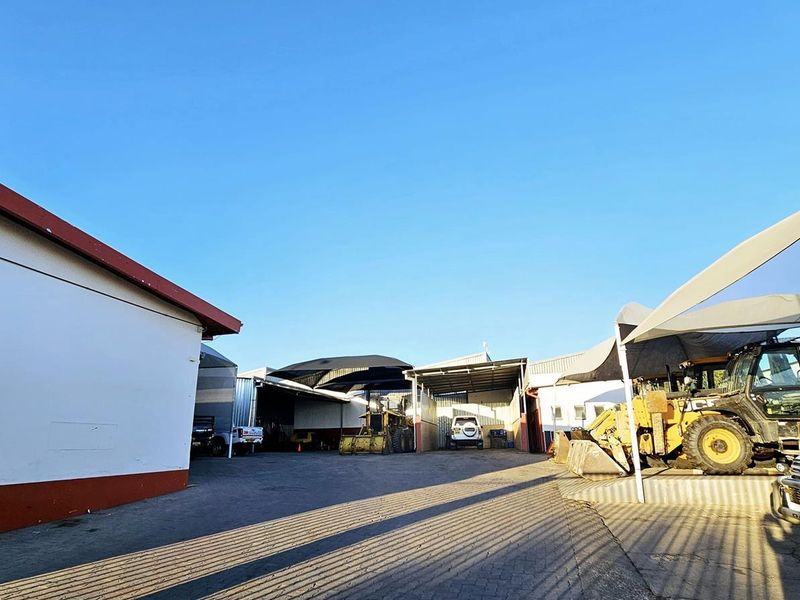 Warehouse for sale in Southern Industrial Area - Photo 8