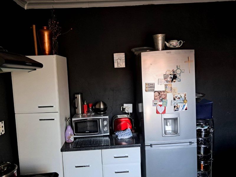 2 Bedroom House For Sale in Ga-Rankuwa Unit 16 - Photo 4