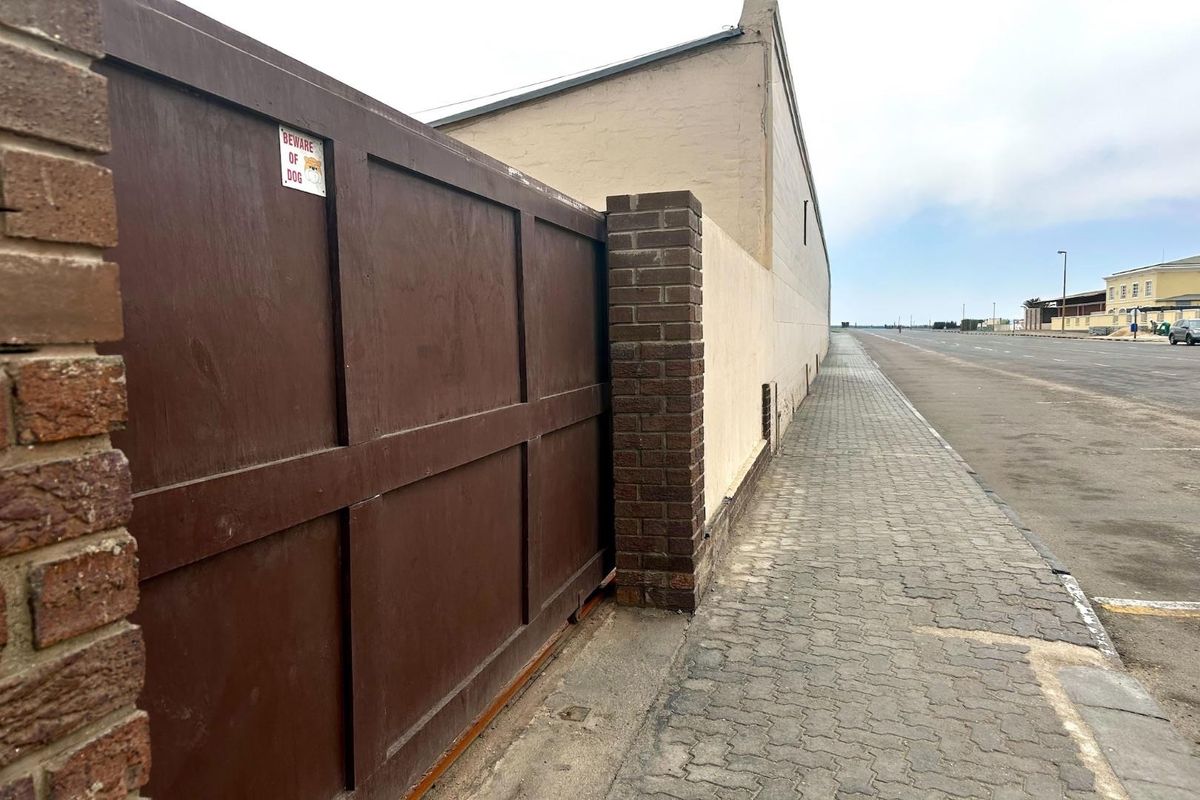 Prime Central Property – Retail, Storage or Investment Opportunity - Photo 4