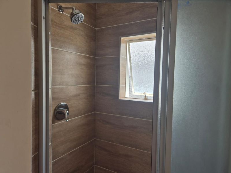 1 BEDROOM FURNISHED DUPLEX COTTAGE TO RENT IN PARKTOWN NORTH - Photo 10