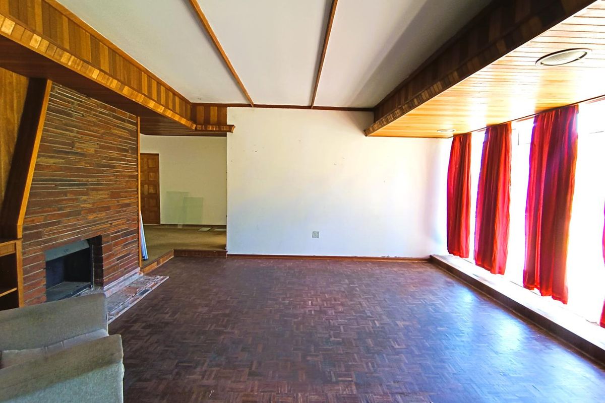 Prime Investment Opportunity – Corner Stand Gem Near UFS - Photo 3