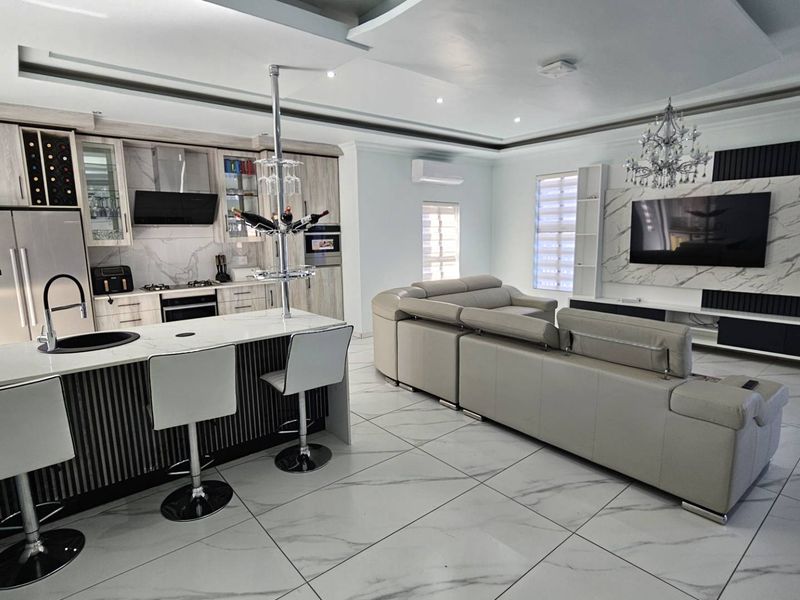 3 Bedroom Luxury Family Home In Estate d Afrique - Photo 5