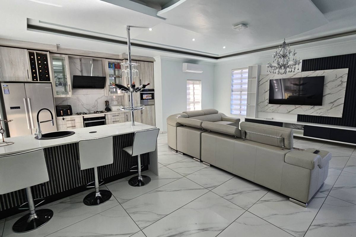 3 Bedroom Luxury Family Home In Estate d Afrique - Photo 5