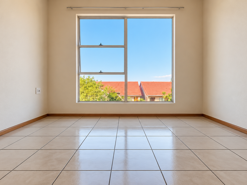 Spacious 2-Bed, 1-Bath Townhouse with Balcony Views - Photo 10