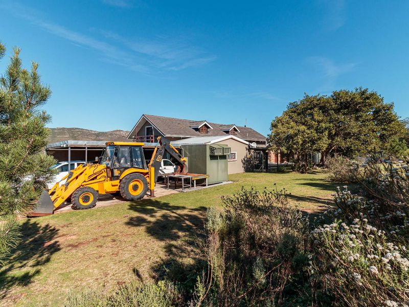 Set within an unspoiled landscape of indigenous Fynbos, this exceptional lifestyle farm... - Photo 5