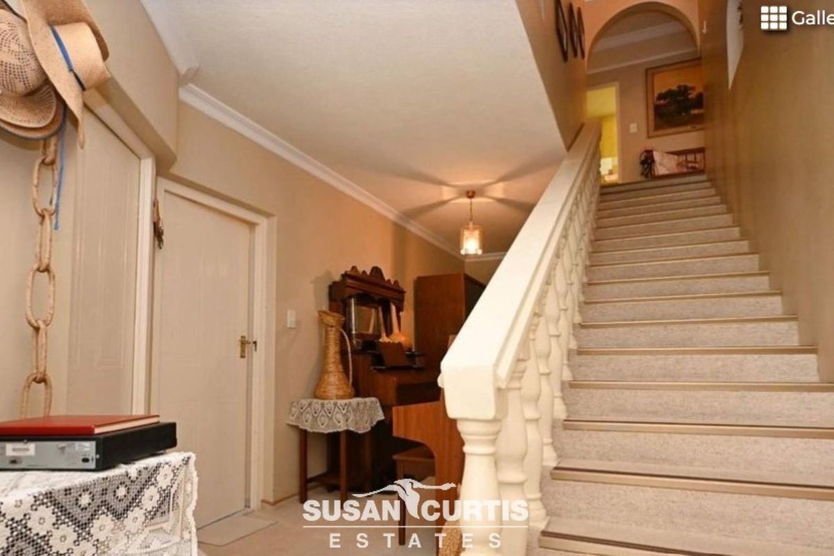 4 BEDROOM HOUSE WITH 4 FLATS FOR SALE IN HAGE HEIGHTS - Photo 5