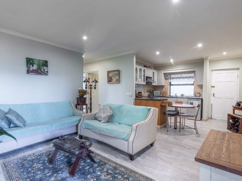 2 Bedroom on the Golf Estate - Photo 7