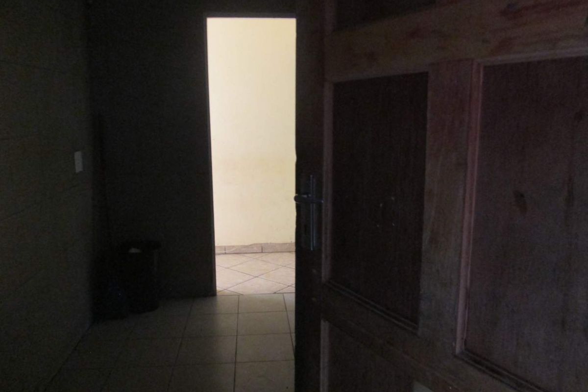 BEAUTIFUL 3] THREE BEDROOMS APARTMENT FOR SALE IN SUNNYSIDE '' BARGAIN - Photo 3