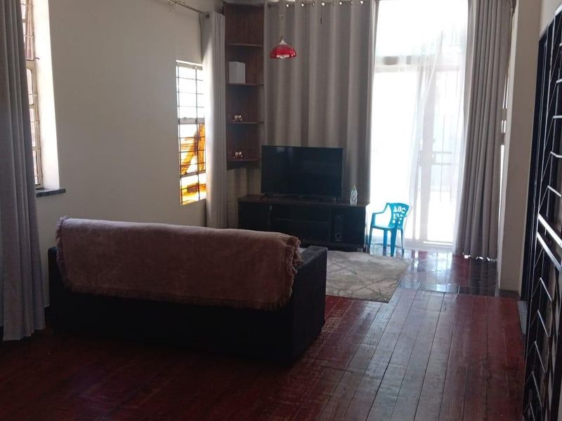 Sunny And Cosy - Photo 6