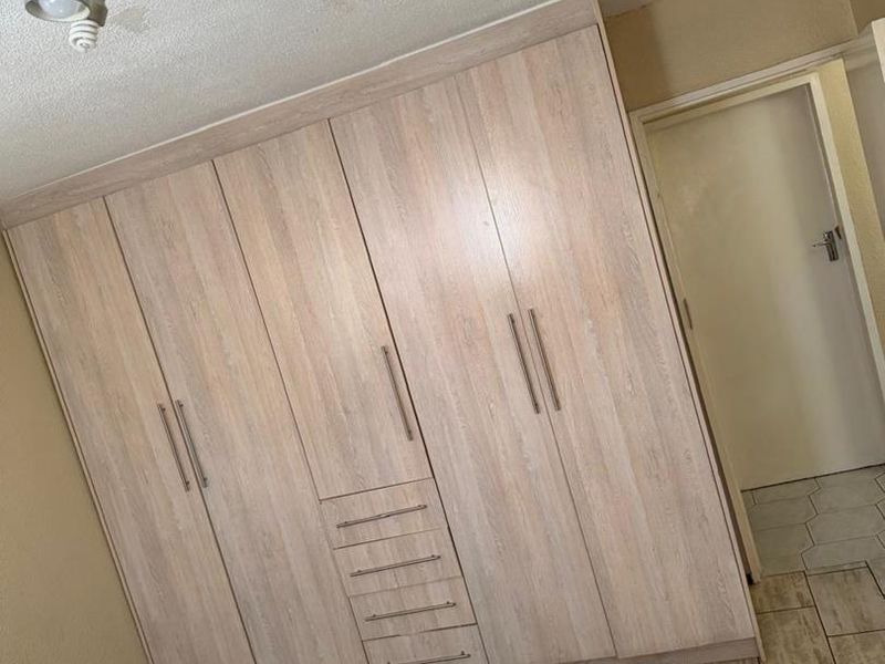 Secure Ground Floor 2-Bed Unit - Photo 9
